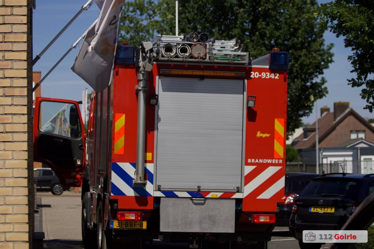 Brandweer bevrijdt man uit gebouw aan Nieuwkerksedijk in Goirle – foto 112 Goirle