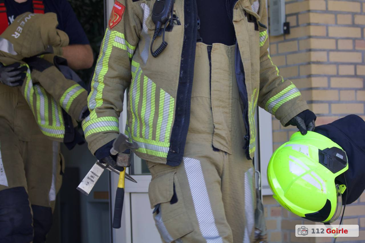 Brandweer bevrijdt man uit gebouw aan Nieuwkerksedijk in Goirle – foto 112 Goirle