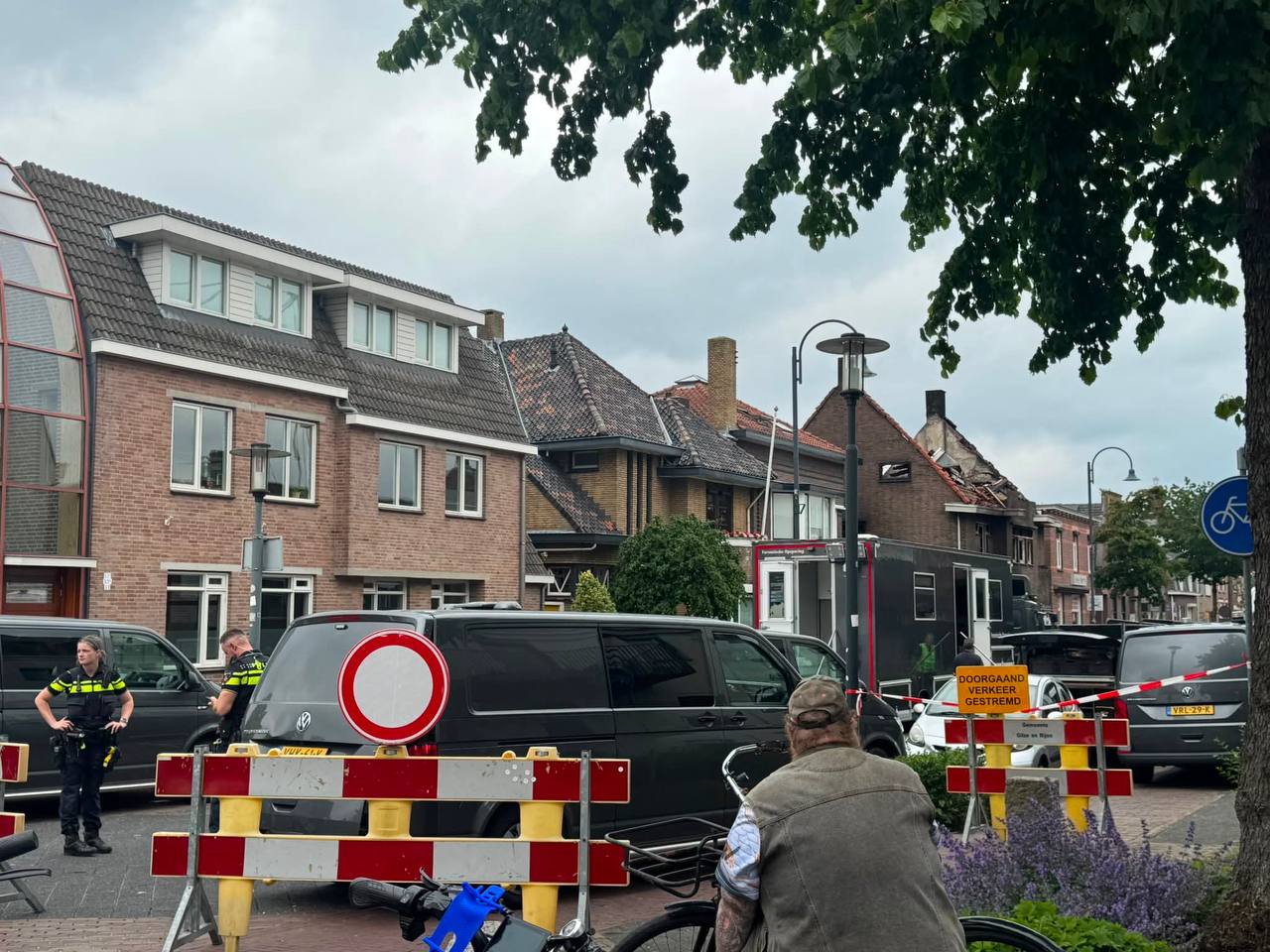 Politie roept getuigen op na fatale woningbrand in Rijen – foto 112 Goirle