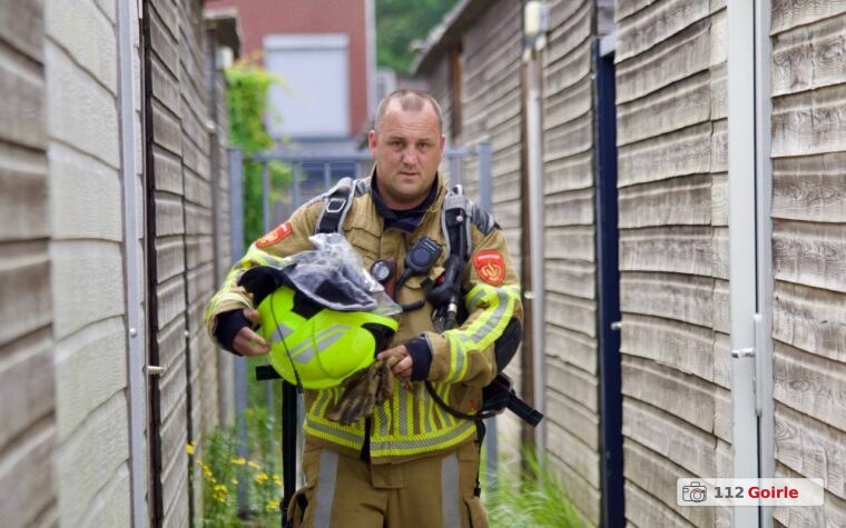 Brand in schuurtje aan Schagenstraat in Tilburg snel onder controle – foto 112 Goirle