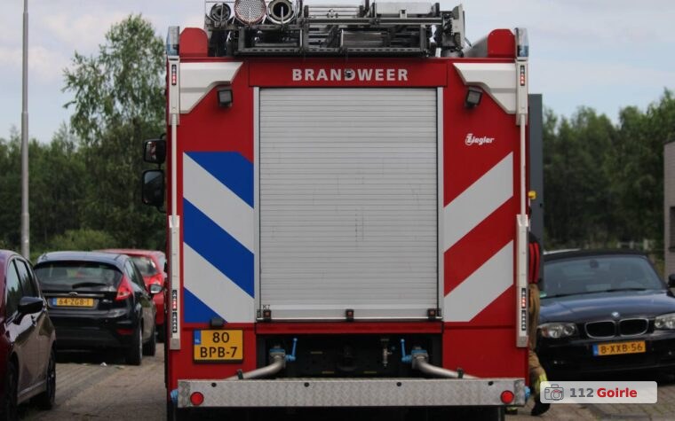 Brand in schuurtje aan Schagenstraat in Tilburg snel onder controle – foto 112 Goirle