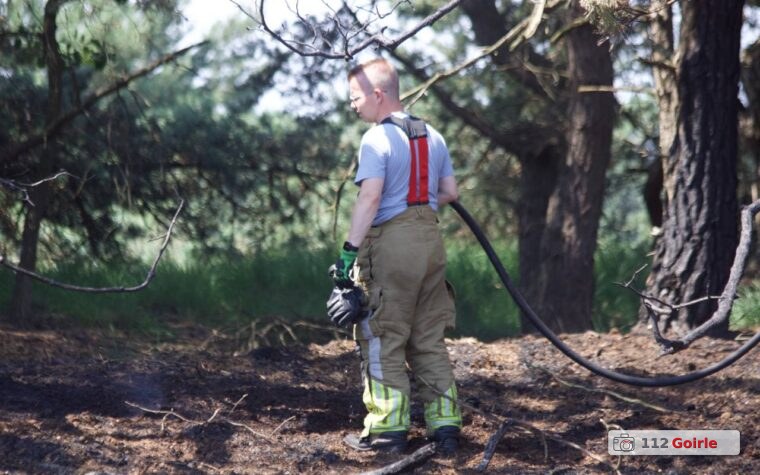 Brandweer voert nacontrole uit na heidebrand aan Tweede Dijk in Goirle – foto 112 Goirle