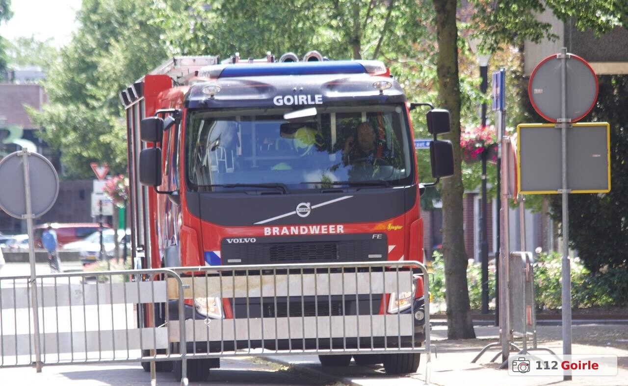 Brandweer bevrijdt persoon uit lift aan De Hovel in Goirle – foto 112 Goirle