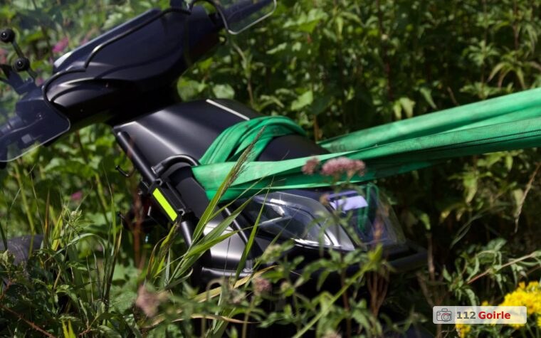 Brandweer assisteert ambulance na ongeval met driewielscooter in Hilvarenbeek – foto 112 Goirle