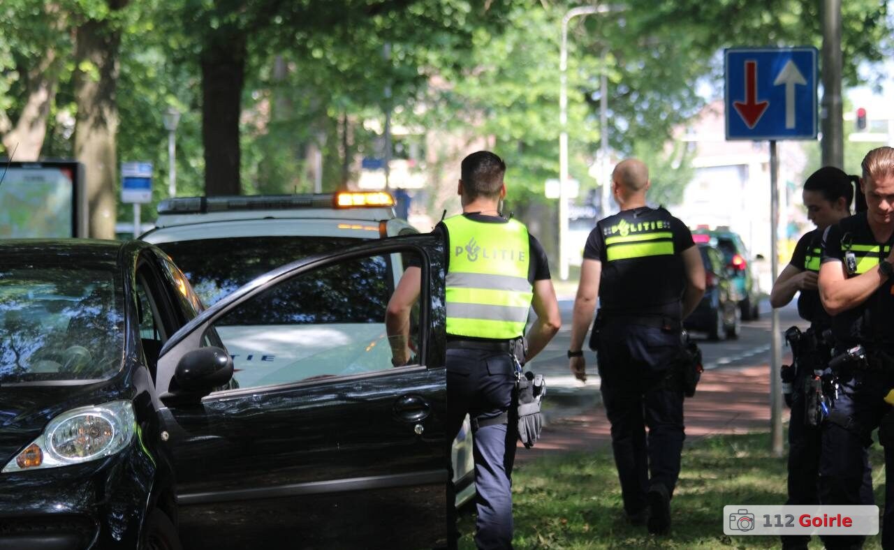 Auto in beslag genomen en bestuurder aangehouden na politiecontrole in Tilburg – foto 112 Goirle