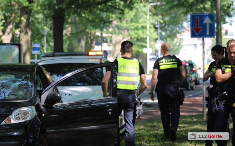 Auto in beslag genomen en bestuurder aangehouden na politiecontrole in Tilburg