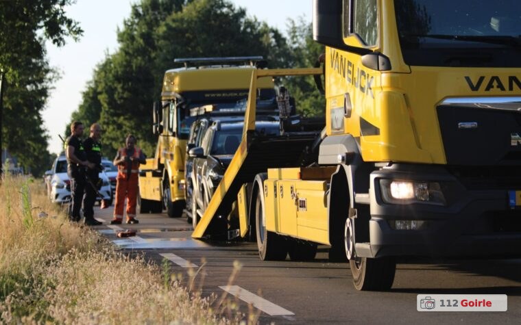 Flinke kettingbotsing met vijf voertuigen op Turnhoutsebaan in Goirle – foto 112 Goirle