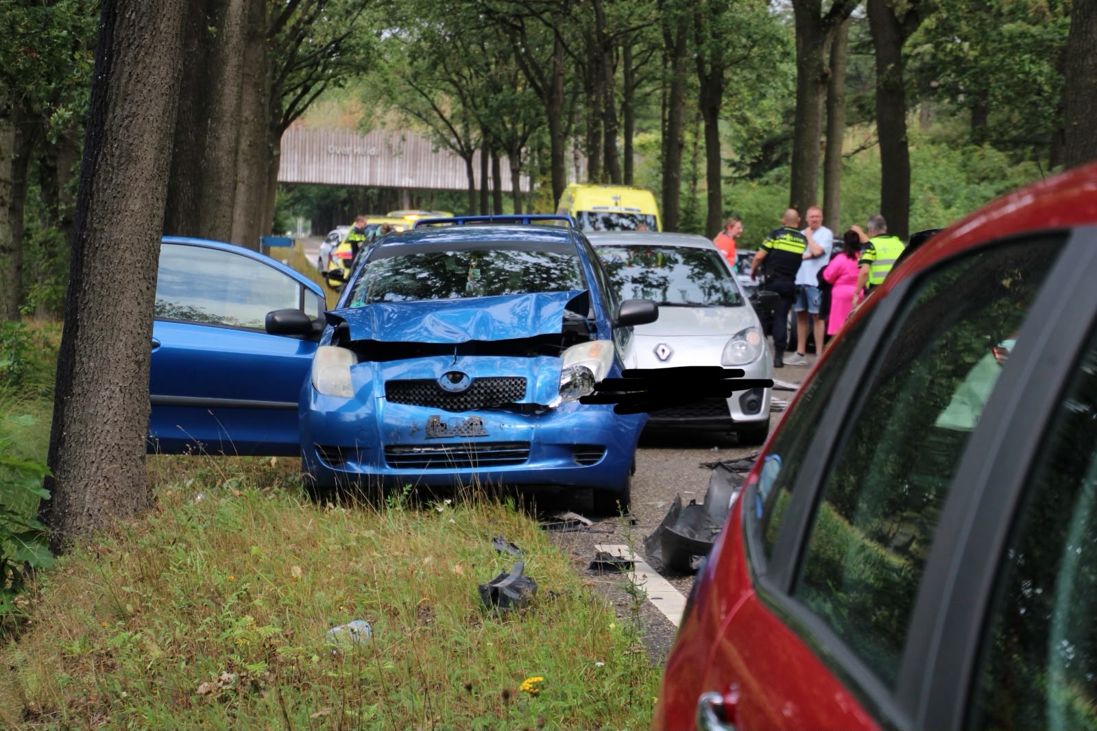 Drie voertuigen betrokken bij ongeval op Turnhoutsebaan richting België – foto 112 Goirle