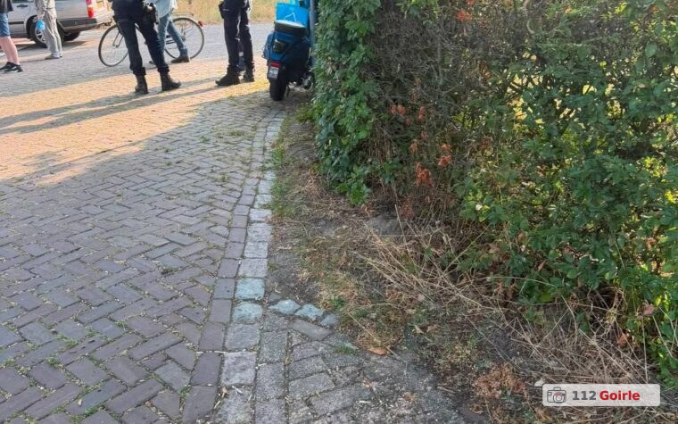 Scooterrijder botst op auto op Alphenseweg in Riel – foto 112 Goirle