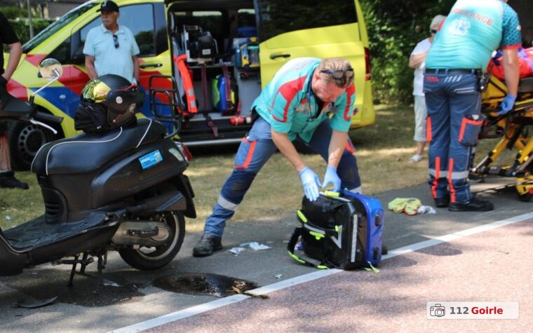 Fietser zwaargewond na aanrijding met scooter op Grevelingenpad in Tilburg – foto 112 Goirle