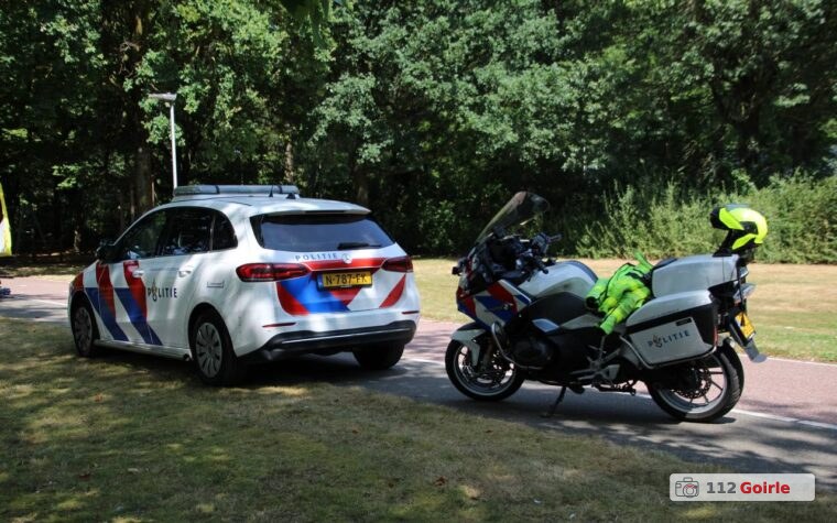 Fietser zwaargewond na aanrijding met scooter op Grevelingenpad in Tilburg – foto 112 Goirle