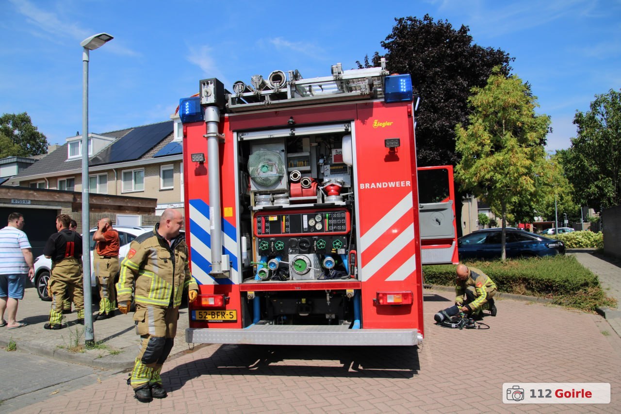 Brand in container in bijgebouw snel onder controle in Goirle – foto 112 Goirle
