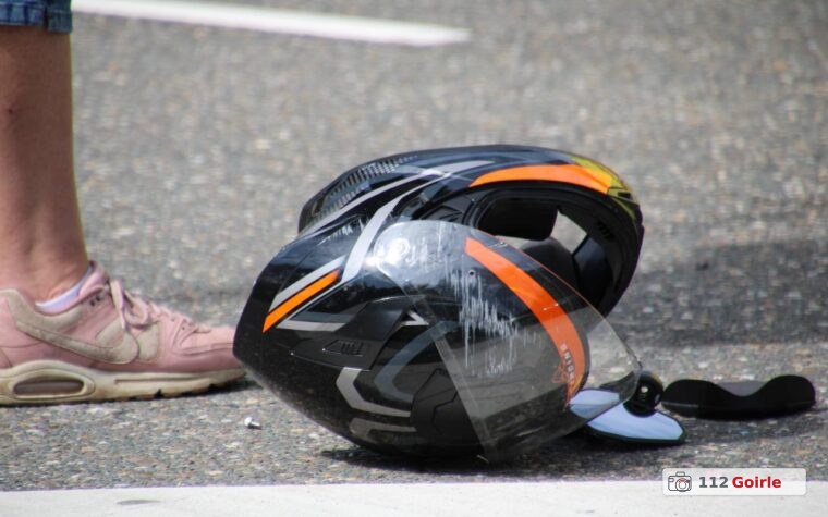 Motorrijdster gewond na botsing met auto in Riel – foto 112 Goirle