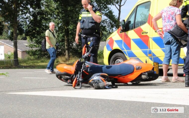 Motorrijdster gewond na botsing met auto in Riel – foto 112 Goirle