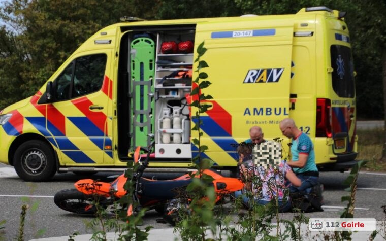 Motorrijdster gewond na botsing met auto in Riel – foto 112 Goirle