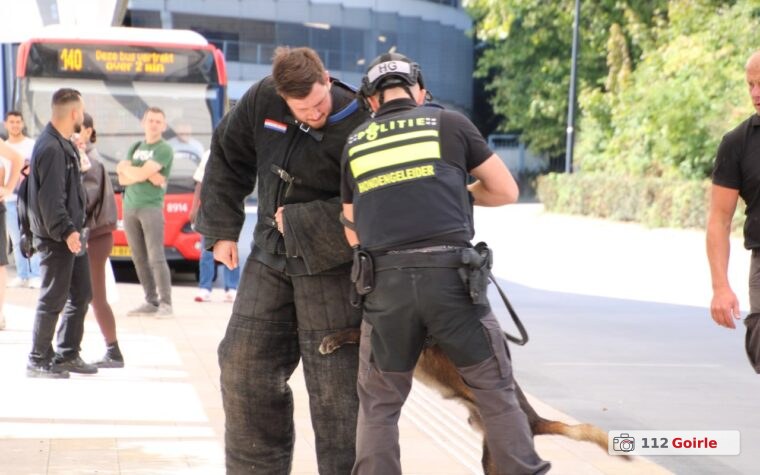 Politiehonden in opleiding oefenen bij Tilburg Centraal Station – foto 112 Goirle