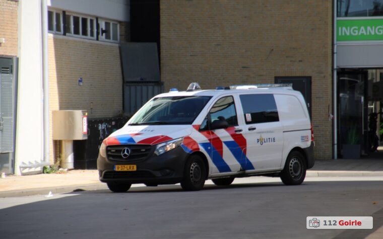 Politiehonden in opleiding oefenen bij Tilburg Centraal Station – foto 112 Goirle