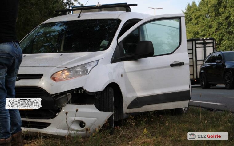 E-Call-melding leidt hulpdiensten naar ongeval op Turnhoutsebaan in Goirle – foto 112 Goirle