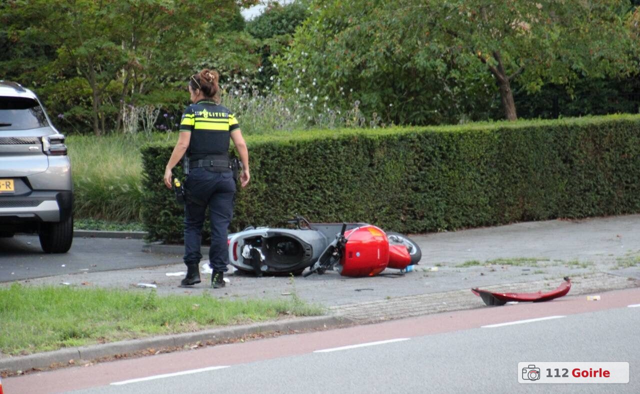 Scooterrijder crasht en vlucht naar basisschool in Tilburg – foto 112 Goirle