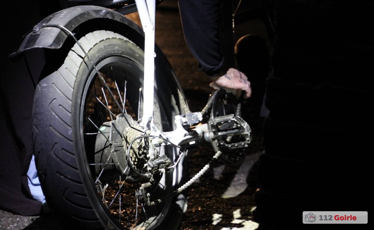 Fatbiker gewond na aanrijding met auto bij De Voltage in Tilburg – foto 112 Goirle