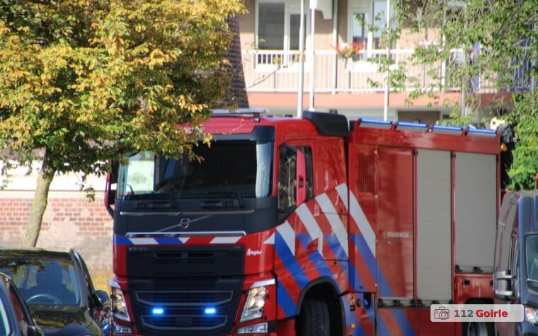 Steiger valt om tijdens schilderwerkzaamheden aan Jan Aartestraat in Tilburg – foto 112 Goirle