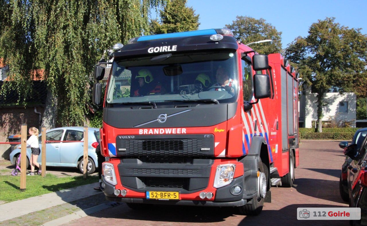 BBQ vliegt in brand in tuin aan Klaphekkestraat in Goirle – foto 112 Goirle