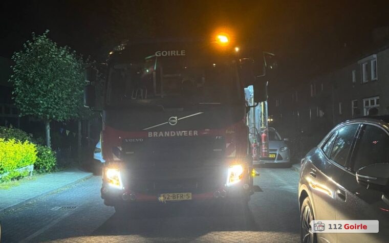 Bestuurbare speelgoedauto vliegt in brand in tuin aan Burgemeester Rensstraat in Goirle