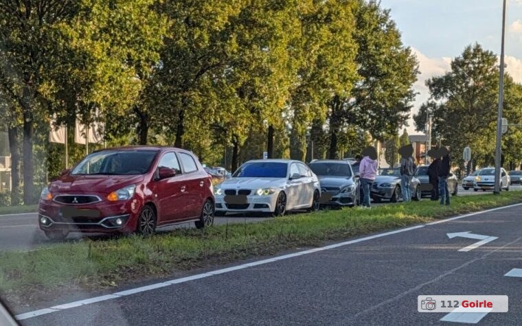 Zes voertuigen betrokken bij ongeval op Blaakweg in Tilburg, flinke file tijdens avondspits
