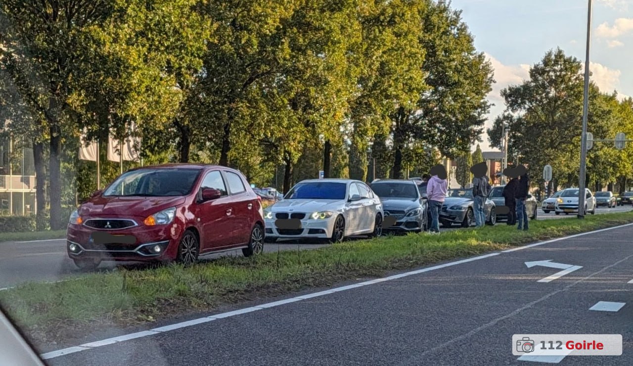 Zes voertuigen betrokken bij ongeval op Blaakweg in Tilburg, flinke file tijdens avondspits – foto 112 Goirle